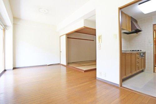 東急ドエル・アルス西明石コーストの居間・リビング|リビングダイニング