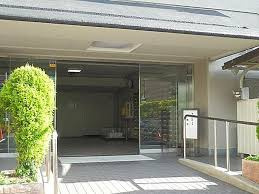 千里丘ビューハイツのエントランス