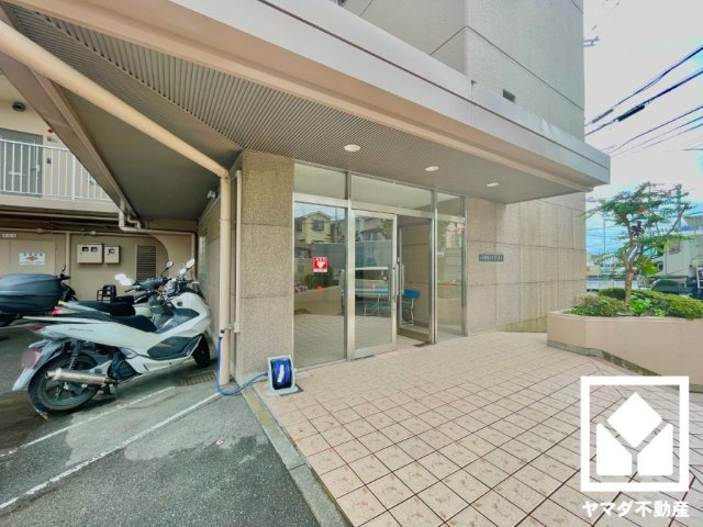 伏見日光ハイツ一号棟