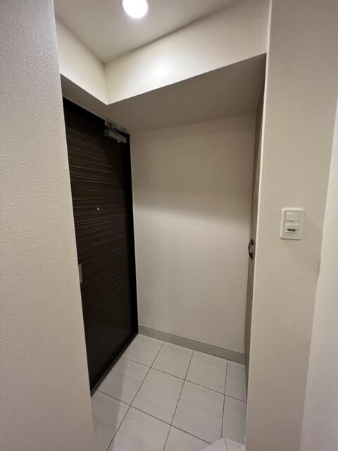 GENOVIA新御徒町skygardenの玄関