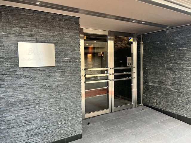 GENOVIA新御徒町skygardenのエントランス