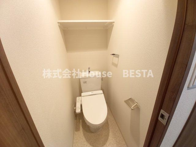 プレサンスジェネ新神戸ステーションフロントのトイレ