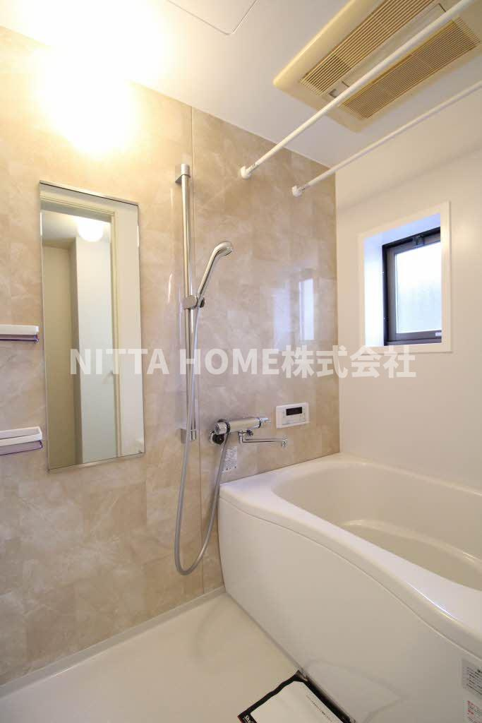 ツイン・アイリスの浴室|追い炊き機能・浴室乾燥機も設置済み◎