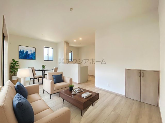 所沢市和ケ原2丁目・全1棟　新築一戸建　～リビング階段～の居間・リビング|ワンフロアタイプのLDK13帖（家具はCG画像での表示になります）