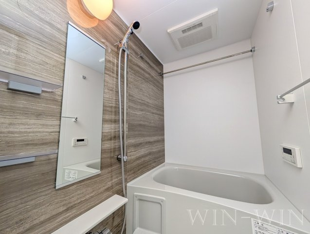 ヒカルサ豊橋東田町 Ⅰの浴室