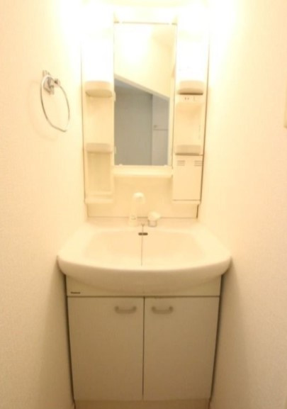 Bell Wood Jの洗面所