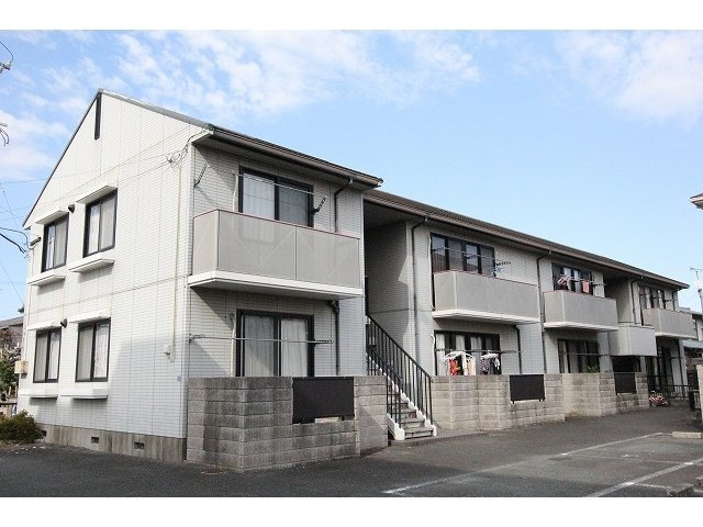 レーベンパレス御領の外観