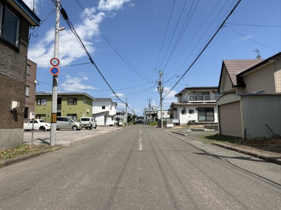 【前面道路含む現地写真】 | 北見市常磐町３丁目３５４外３筆　売地