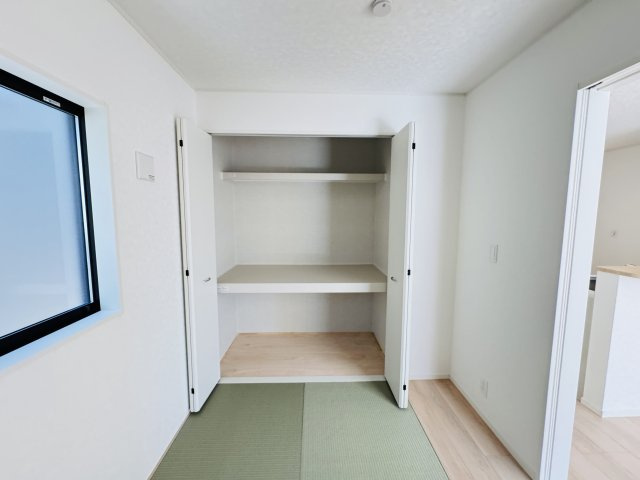 【収納】 | 柏市新逆井１丁目新築戸建【土南部小学校：4分】 | 5帖和室収納