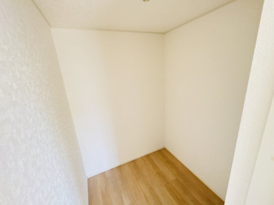 【収納】 | 柏市新逆井１丁目新築戸建【土南部小学校：4分】 | 8帖寝室・ウォークインクローゼット