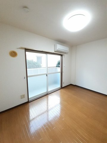 カーザ・モラエスの内装|内装は落ち着いています