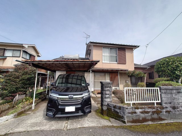 串間市大字西方の中古一戸建の外観|串間市本町2丁目の住宅地内の2階建住宅です