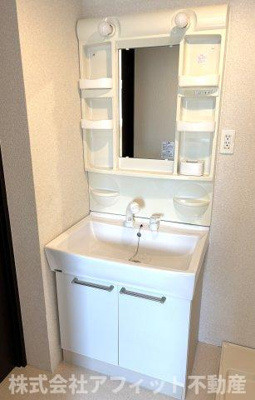 【独立洗面台】 | KASUGAエコパティオ | 洗髪洗面化粧台