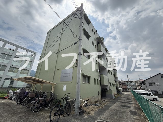 室内フルリノベーション完成！の外観|外観は落ち着いています