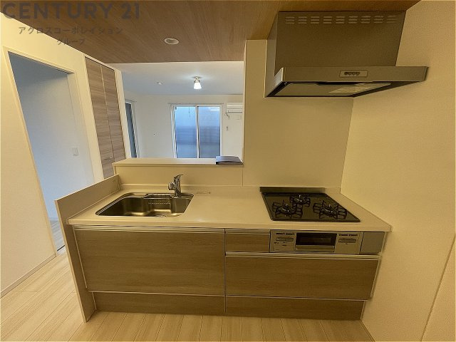 3口ガスコンロのキッチンです