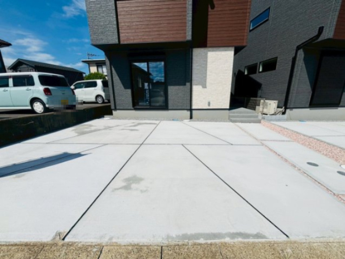 新築戸建　成田市郷部　3号棟の駐車場