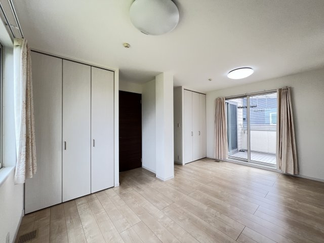 香芝市良福寺の洋室|子供部屋にぴったり　洋室10.4帖　（2部屋にすること可能）