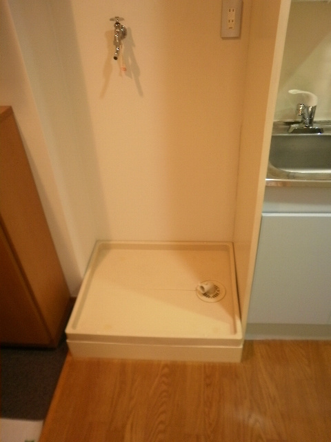 メゾン千明の内装|室内洗濯機置場