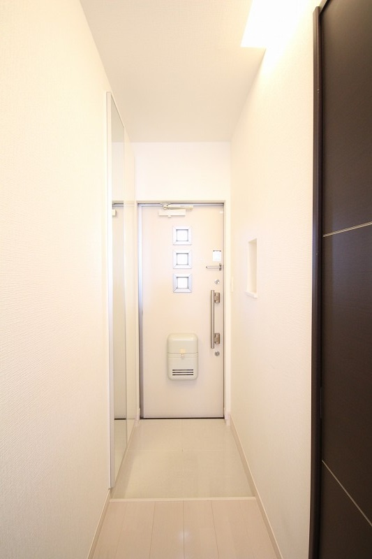 パサージュ ク レイナスの玄関