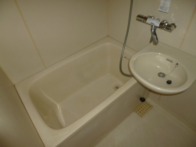 リージェント中庄Ⅱの浴室