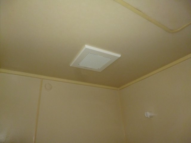 リージェント中庄Ⅱの浴室|浴室換気扇