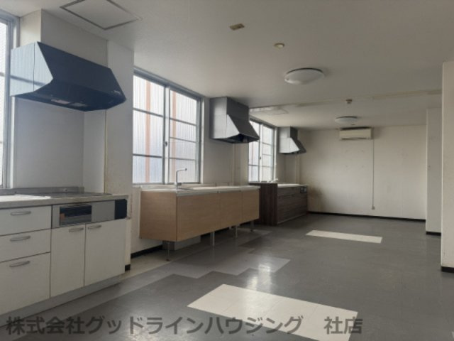 山国一棟（寮）のキッチン|共同キッチン