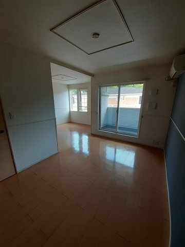 ホワイトフェリーチェの居間・リビング