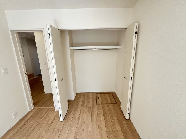 【収納】 | 福岡市早良区飯倉3丁目　1号棟（全2棟）【仲介手数料無料・0円】 | 現地写真。