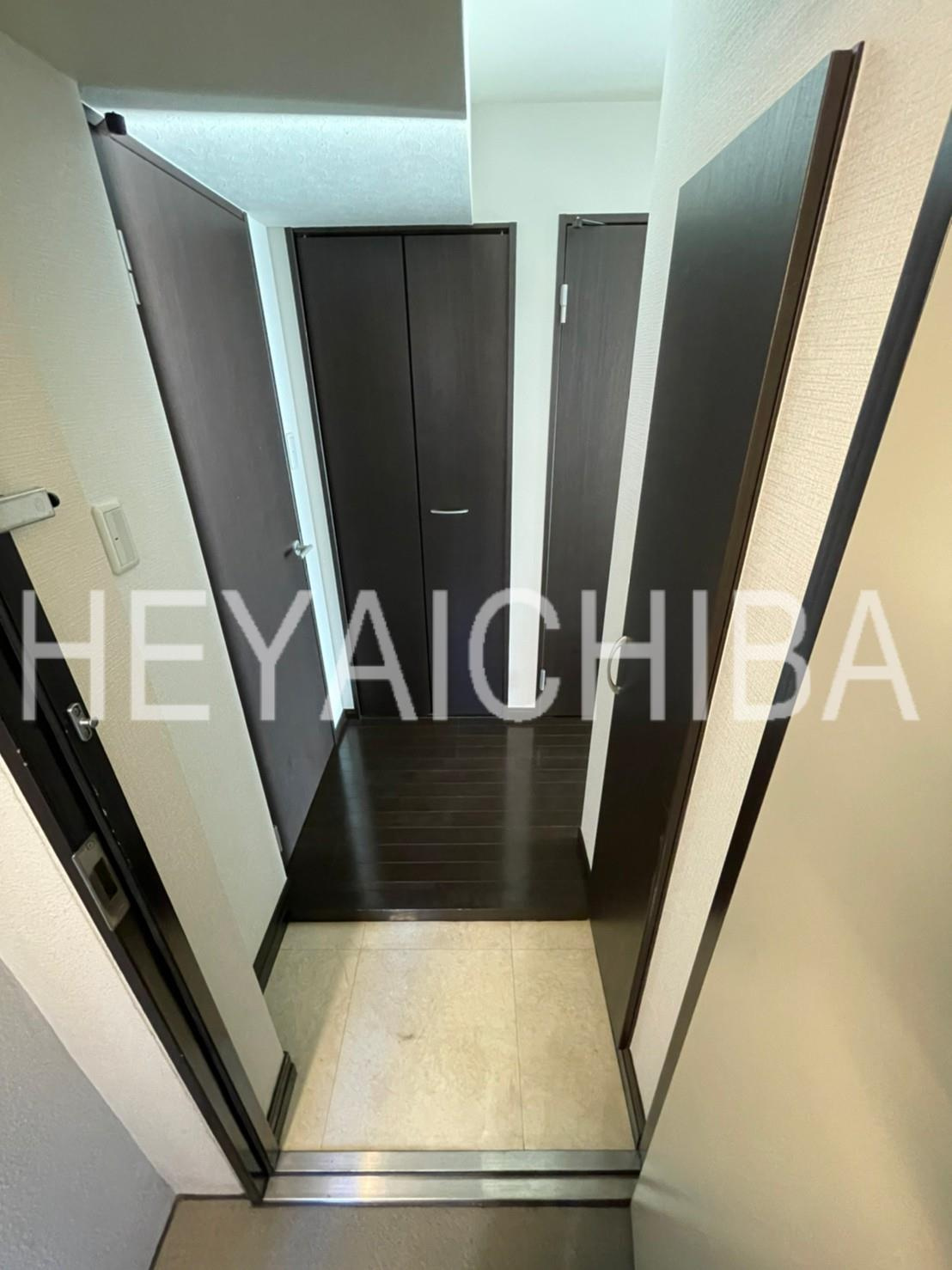 リヴシティ上野入谷の玄関