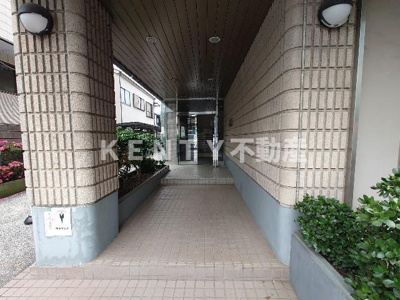 【エントランス】 | ヴェルドミール | 清潔なエントランスです