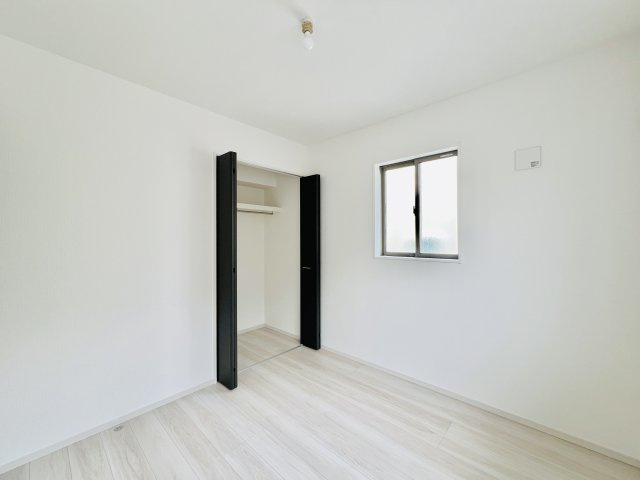 前橋市朝倉町の洋室|プライバシー確保できる間取りも魅力的♪