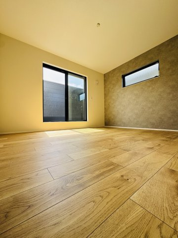 BLACK VOID HOUSE｜吹抜とロフトが魅せる、美意識の家の洋室