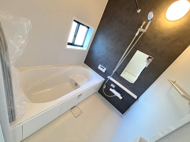 【浴室】 | 福岡市早良区飯倉2丁目　B号棟（全2棟）【仲介手数料無料・0円】 | 現地写真。浴室です。