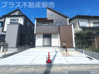【外観】 | 現地写真。同じ物件を見るなら、プラス不動産販売にお任せ下さい。