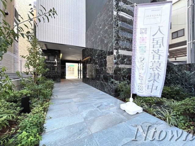 【エントランス】 | NorthGrande栄生 | 清潔なエントランスです