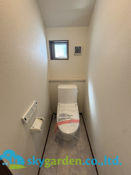 茅ヶ崎市甘沼３期　新築戸建　全4棟2号棟のトイレ|落ち着いたトイレです