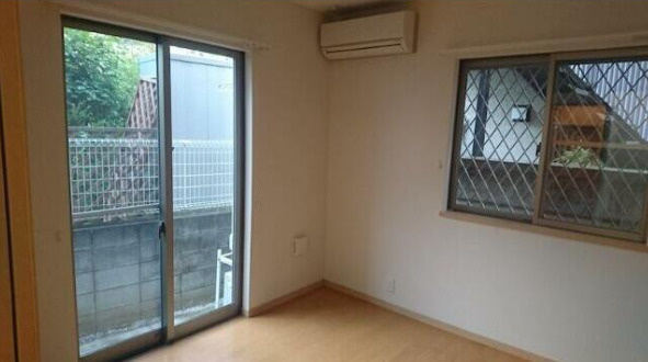 グレースコート桜新町　二人入居可　角部屋　防犯カメラ　テラスの内装