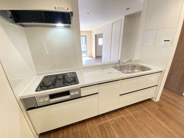 『八王子市新築戸建て』八王子市1549-3【仲介手数料無料】　１６期のキッチン|～仲介手数料無料☆八王子ひなた不動産～　八王子市下恩方町　新築戸建て