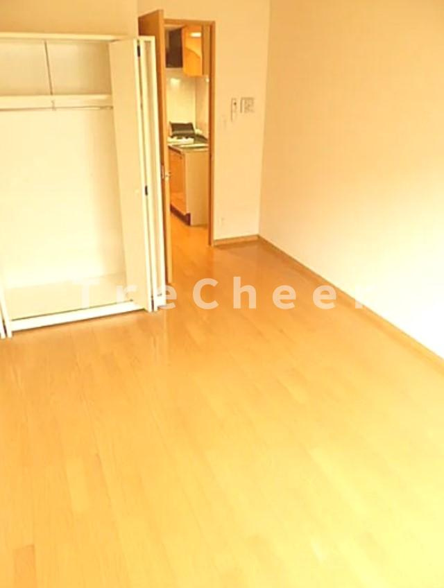 ガナドール福新の洋室