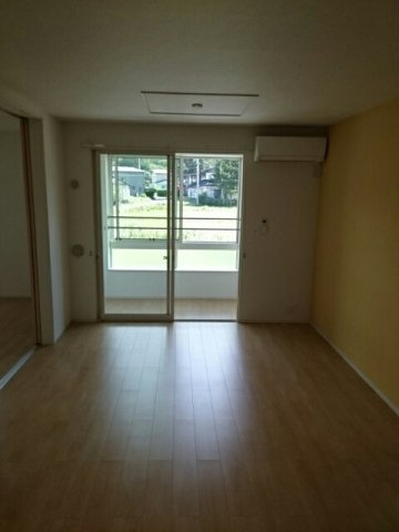 プレジール　Ｍの居間・リビング