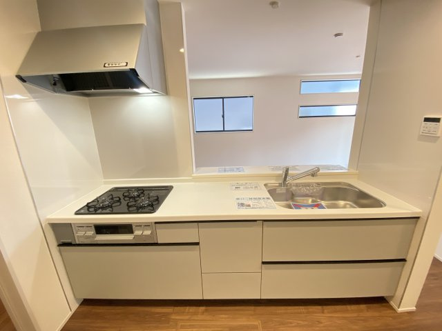 『八王子市新築戸建て』八王子市1549-3【仲介手数料無料】　１６期のキッチン|～仲介手数料無料☆八王子ひなた不動産～　八王子市下恩方町　新築戸建て