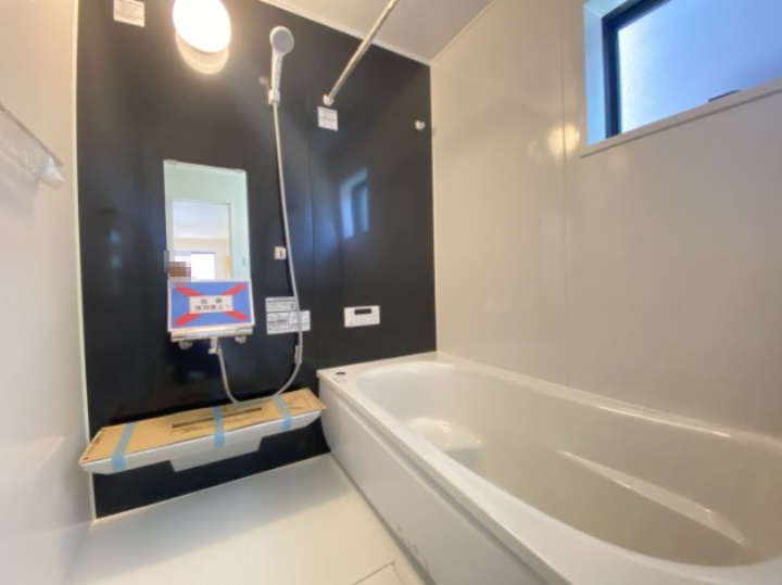 『八王子市新築戸建て』八王子市1549-3【仲介手数料無料】　１６期の浴室|～仲介手数料無料☆八王子ひなた不動産～　八王子市下恩方町　新築戸建て