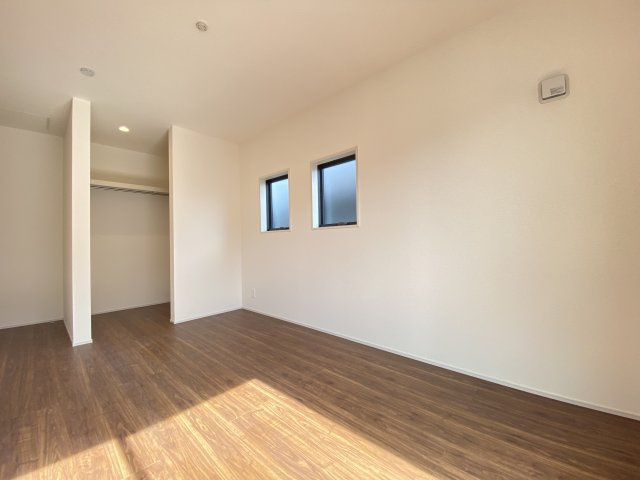 『八王子市新築戸建て』八王子市1549-3【仲介手数料無料】　１６期の洋室|～仲介手数料無料☆八王子ひなた不動産～　八王子市下恩方町　新築戸建て