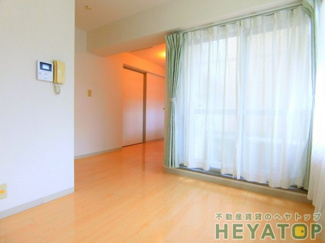 【居間・リビング】 | ＬＤＫ８帖（同仕様写真）