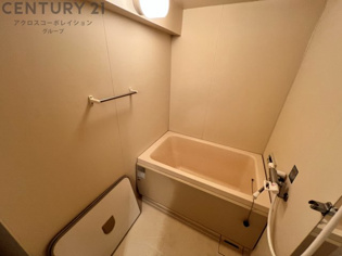 ファミール安倉の浴室