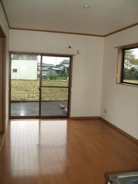 メゾンエスポワールの居間・リビング