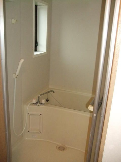 メゾンエスポワールの浴室