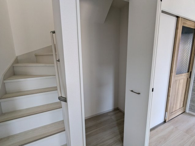 水戸市平須町　13期の洋室|バルコニーに面した明るいお部屋です♪（同施工物件写真）