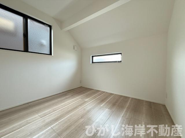 茅ヶ崎市柳島1丁目　新築戸建　全２棟の内装|5帖　洋室