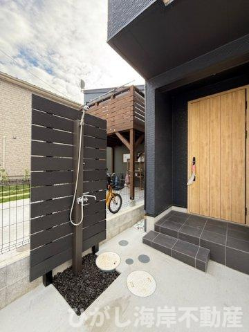 茅ヶ崎市柳島1丁目　新築戸建　全２棟の庭|外用シャワー